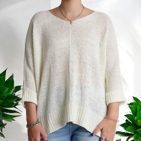 New Main Strip Dolman Sleeve Hi and Low Sweater - Picture 12 of 16